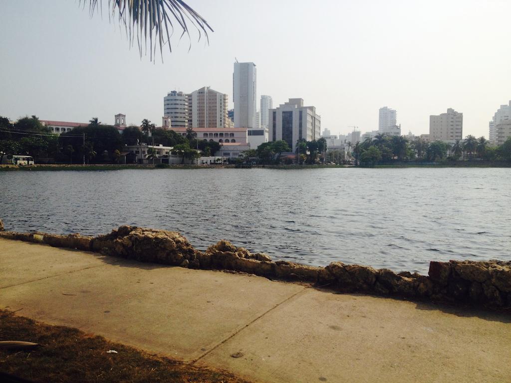 Apartamento Con Vista Al Laguito Y Al Mar Cartagena Екстериор снимка